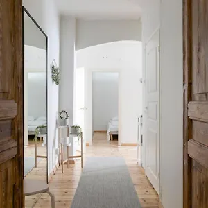 2ndhomes & Spacious 85m2 In Yrjoenkatu Appartement